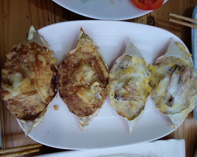 プーチャー．．．蟹エキスがタップリ入っています◎<br />蒸しています、その後左2ケは油で揚げてみました。