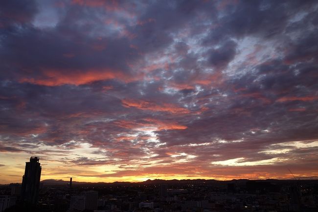 8日　5：46．．．コンドーベランダから。