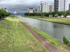 翌朝、桜川沿いをジョギング。