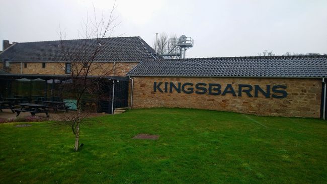 続いては、センドアンドリュースの南にあるこの蒸溜所。<br />キングスバーンズ（kingsbarns）蒸溜所<br /><br />あまり知られていない蒸溜所ですよね。