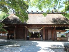 府中駅のすぐ近く【元伊勢籠神社】にお立ちより

夫が畏まって［二礼二拍手一礼］
何を神頼みしてたの？と尋ねると　
夫「コロナ退散」キリッ　それ大正解！！！