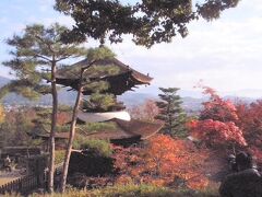 まずは京都好きな同期おススメの常寂光寺へ
時間が早いせいか観光客も少なくてゆっくり見学できた。