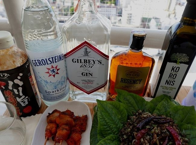 今日ネットで調べてドイツの有名なソーダーを買ってみましたゲロルシュタイナーさすがにミネラルたっふりなソーダーのようだ。<br />センタンで1000ｍL　69B　≒　235円．．．日本より高いが良い品だ。<br /><br />KORONIS．．．makroで初めて買った少し高級オリーブオイル。<br />