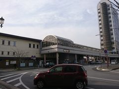 おはようございます。
早朝８時前、JR五井駅にやってまいりました。
今日の旅はここからスタートです。

…と、その前に朝飯。