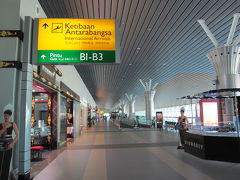 コタキナバル国際空港 (BKI)