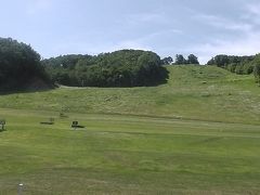 夏の五鹿山スキー場です。当然営業してませんが、夏の晴れた日にここを歩いてもいいかもしれません。