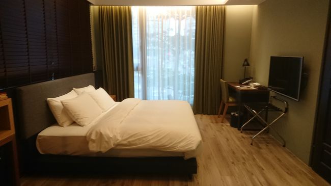 部屋はこんな感じ。