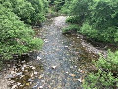 川を渡って世界遺産地域に。