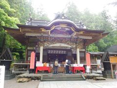 ロープウェイで麓に戻り、宝登山神社にも立ち寄る。