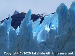 ペリト・モレノ氷河(Glaciar Perito Moreno)

表面はこんなに尖っています。