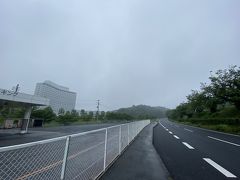 おはようございます。
2日目日曜日の朝です。
この日も生憎の天気ですが5時半には起床。
準備をしながらジョギングコースを設定してホテルを出発します。