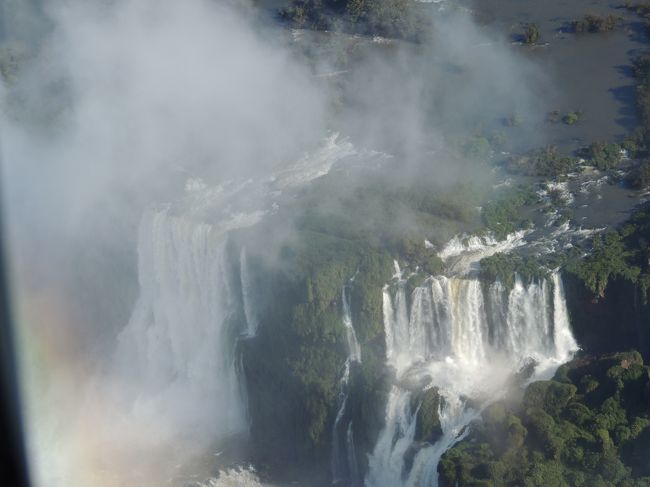 6月13日（水）【イグアスの滝】（ヘリコプター遊覧飛行）