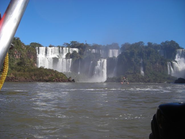 6月12日（水）【イグアスの滝】ボートツアー