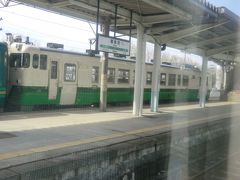 10:28
咲花から1時間22分。
喜多方に停車。

あっちにキハ40形が停車中。
今日で引退。
お疲れ様でした。