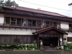 約半時間あまりで、最初のお宿、鳴子温泉の元祖うなぎ湯の宿「ゆさや旅館」さんに到着(*^｡^*)