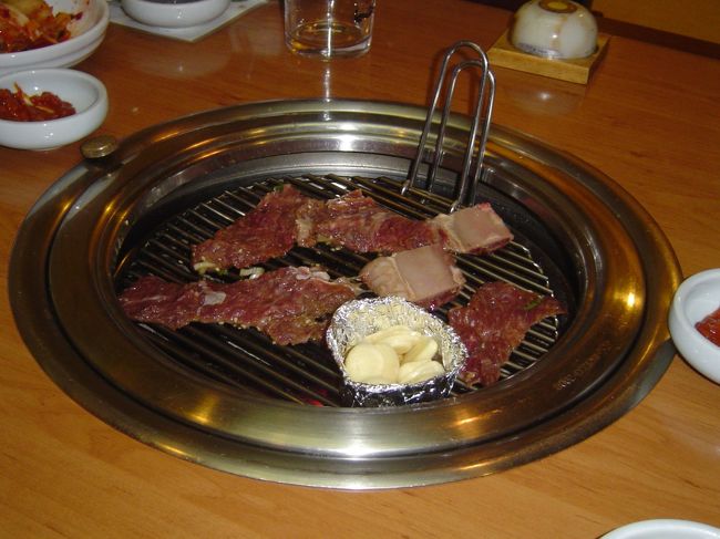 焼き肉<br />追加で肉　要望<br />うまい　うまい<br />カルビ　最高