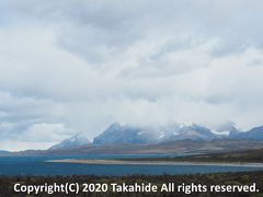 サルミエント湖(Lago Sarmiento de Gamboa)

パイネ・グランド山(Cerro Paine Grande)を含めトーレス・デル・パイネ山群(Cordillera Paine)の山頂は雲の中です。


サルミエント湖：https://en.wikipedia.org/wiki/Sarmiento_Lake
パイネ・グランド山：https://translate.google.com/translate?hl=ja&sl=es&tl=en&u=https%3A%2F%2Fes.wikipedia.org%2Fwiki%2FCerro_Paine_Grande&prev=search&sandbox=1
トーレス・デル・パイネ山群：https://en.wikipedia.org/wiki/Cordillera_Paine