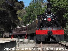 サンティアゴ鉄道博物館(Museo Ferroviario de Santiago)

キンタ・ノルマル公園(Parque Quinta Normal)内にある蒸気機関車を中心とする屋外博物館です。
この蒸気機関車は1913年にSociedad de Maestranzas y Galvanización社で製造されたものです。


サンティアゴ鉄道博物館：https://translate.google.com/translate?hl=ja&sl=es&tl=en&u=https%3A%2F%2Fes.wikipedia.org%2Fwiki%2FMuseo_Ferroviario_de_Santiago
サンティアゴ鉄道博物館：http://www.corpdicyt.cl/mferroviario/
キンタ・ノルマル公園：https://en.wikipedia.org/wiki/Quinta_Normal_Park
Sociedad de Maestranzas y Galvanización社：https://translate.google.com/translate?hl=ja&sl=es&tl=en&u=https%3A%2F%2Fes.wikipedia.org%2Fwiki%2FSociedad_de_Maestranzas_y_Galvanización