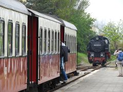 旧東ドイツ領内のキュールングスボルンという街へ。
路面を走るＳＬ列車で有名なモリー鉄道の起点である。
