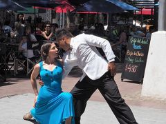 ドレーゴ広場(Plaza Dorrego)

昼過ぎには広場でタンゴ(tango)を見ることが出来ます。


ドレーゴ広場：https://en.wikipedia.org/wiki/Plaza_Dorrego
タンゴ：https://ja.wikipedia.org/wiki/%E3%82%BF%E3%83%B3%E3%82%B4