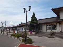 やって来たのは、ＪＲ船岡駅。
ここにはレアものが展示されています。
