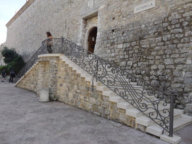 要塞の入り口です。早速入ってみます。