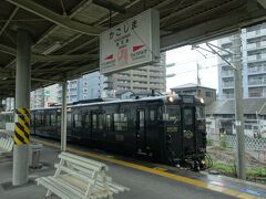 13:27　鹿児島駅発　「はやとの風4号」で出発です