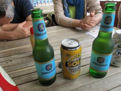 昼食はソーセージ料理の専門店「ジャーマンタッカー」で、ベルギービールと焼きソーセージを。