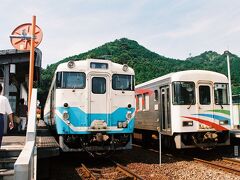 終点の海部駅には、9時36分に到着。
海部駅からは、9時46分発の安佐海岸鉄道に乗り換え、甲浦駅に向かう。
乗り込んだ列車は、一両編成だった。