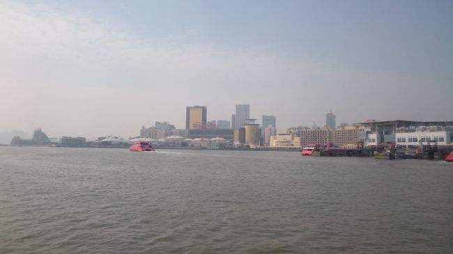 マカオが近づいてきました。