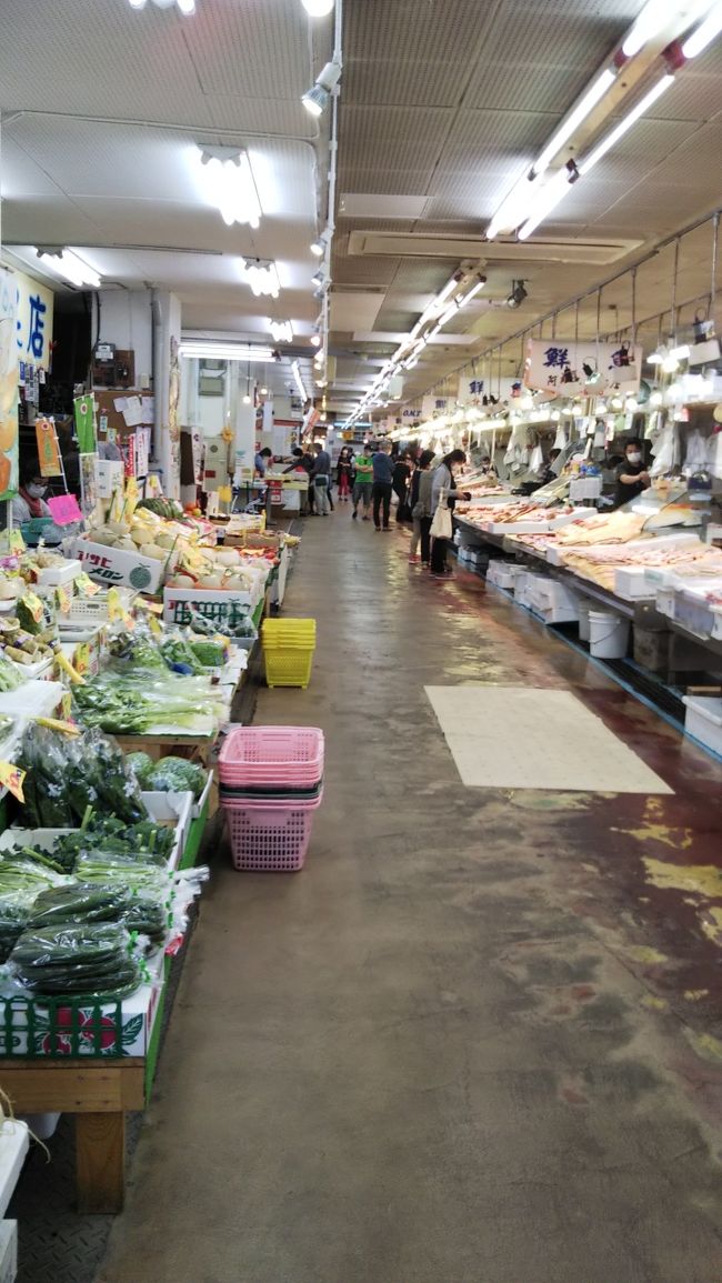 生の魚系は残り少なく<br />冷蔵庫に片付けはじめていました