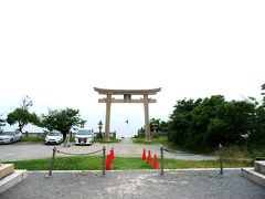 なので赤穂市の御崎へ戻ります。　伊和都比売神社の前です。ここから瀬戸内海の景色を一望できます。無料駐車場あり。