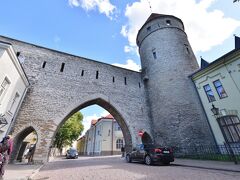 城壁が多く残っているのでいたるところに城門と塔があります。