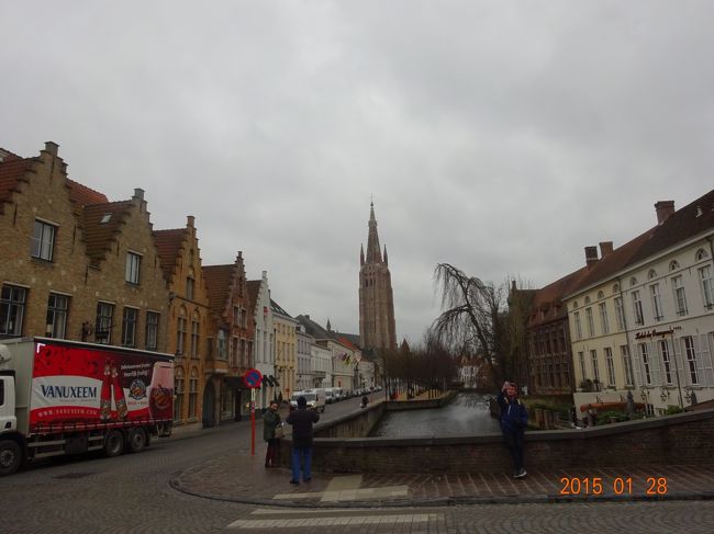 大聖堂が遠くからも良く見えます