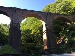 車で碓氷峠方面へ。

近代土木遺産に指定されている、碓氷第3橋梁
（通称　めがね橋）
横川から軽井沢までの信越本線の鉄道橋梁です。
重要文化財にも指定されています。
