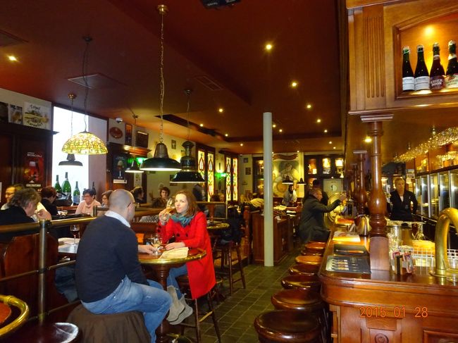 ガイドさんに紹介していただいたお店ランチをします