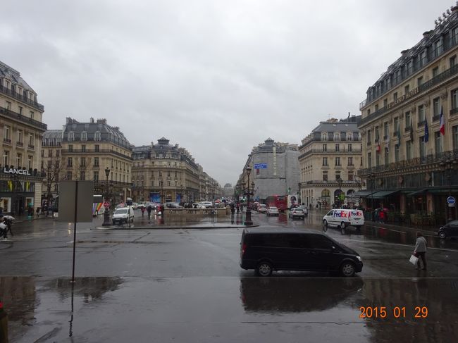 オペラ座前から来た景色