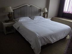 成都では「Chengdu Youke Hotel」に宿泊しました。大きなベッドと