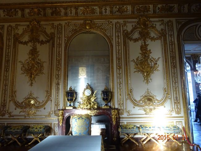 壁の装飾も見事です