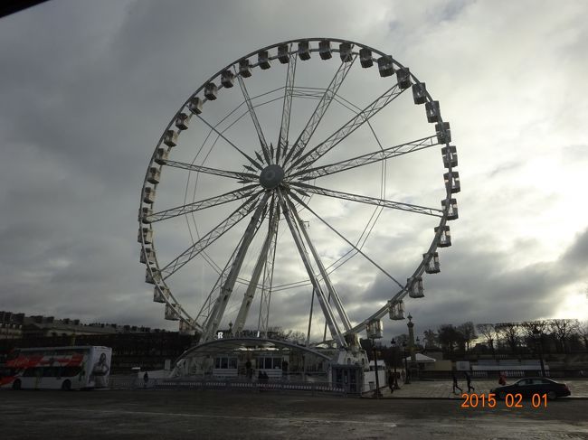 観覧車の大きさに圧倒されます