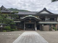 とても立派なかつての宿泊施設のようです。