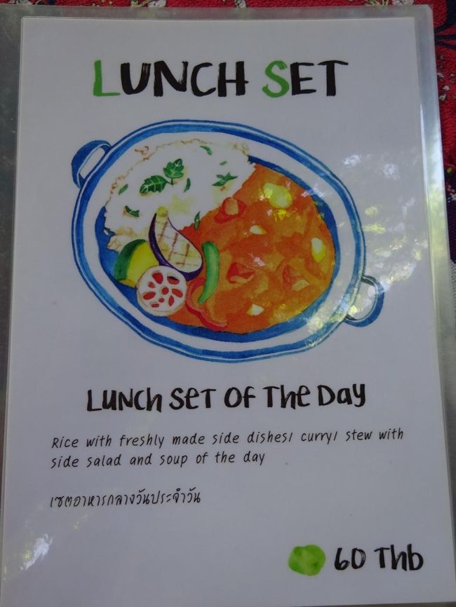 Little Good Things Maehongson <br />Vegan cafe <br /><br />タイで菜食と言うとインド料理になってしまい、<br />イムの作るビーガン料理は西洋風。<br /><br />日替わりのランチセットは数量限定ですのでお早めに。