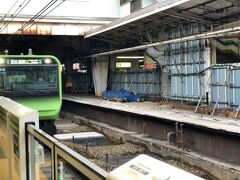 　品川駅から山手線に乗ります。