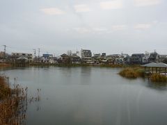 現在、寿楼臨水亭ホテルの周辺は住宅地になっていますが、ホテルは須磨寺公園にある大きな池に面しているので、住宅街の中にありながら、解放感・リゾート感が感じられました。