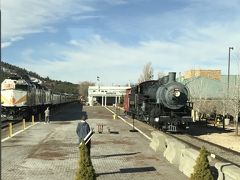 ウイリアムズ駅の機関車