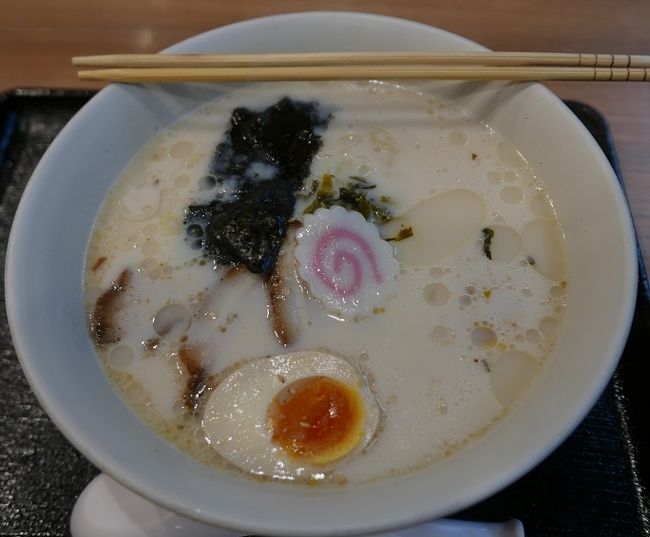 目的は幸楽苑で昼食。<br />豚骨ラーメンにしました　〇