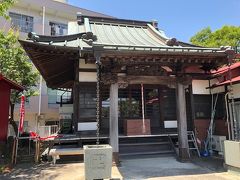 江戸時代の寛永に建てられた観音堂です。当時はこの周辺は見渡す限りの砂原だったことから、この名前が付いたといわれています。
