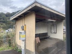 2時間待ちの長門市でようやく乗り換えて、玉江駅へ戻りました。