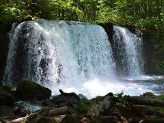 そして、遊歩道の最後、
フィナーレを飾るのは銚子大滝.☆*

高さ7メートル、幅20メートル。
ミニサイズですが、
けっこう轟音、ナイスでーす。