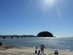 チェックインの時間まで水族館へ。
天気がいいので寄り道して写真撮影。
海がきらきらしていて、本当に良いお天気でした☆